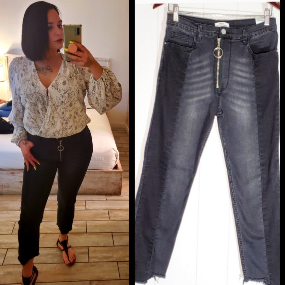 4/$20 Redial O-Ring Stretchy Raw Hem Black and Gray Cropped Jeans